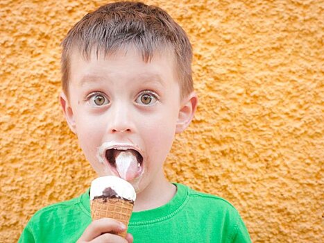 Мать лишили родительских прав за отказ купить сыну мороженое