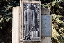 Мэр Новосибирска прокомментировал судьбу памятников на «Сибсельмаше»