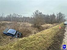 В Шигонском районе "семерка" съехала в кювет