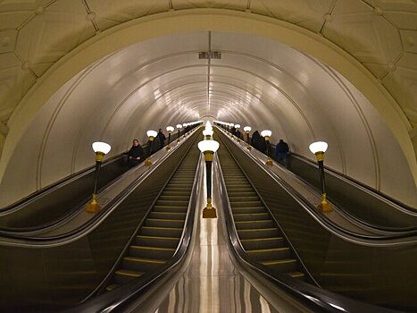 Эскалатор на станции метро "Римская" закроют на ремонт с 23 мая