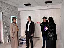 С ходом капремонта школы-интерната для слабослышащих детей ознакомились члены правительства КЧР