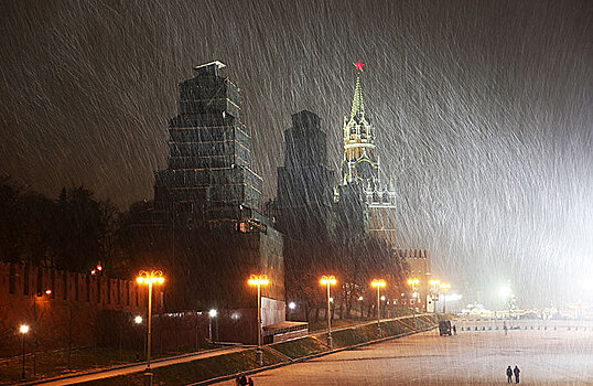 Главный подарок на Новый год: в Москве выпал снег