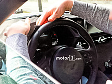 Toyota Supra позволила заглянуть в салон