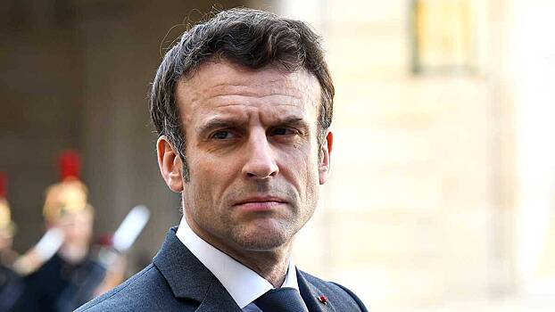 Французский политик Филиппо призвал парламент объявить импичмент Макрону