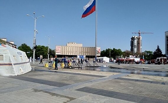 На Главной городской площади Краснодара отметили 370-летие пожарной охраны России