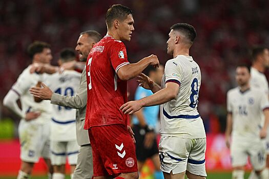 Комментатор Стогниенко высказался о матче между сборными Дании и Сербии на Евро