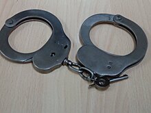 В Кирове задержали мужчину, который беспричинно избил подростка в подъезде дома