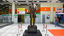 В аэропорту Краснодара установили скульптуру Екатерины II