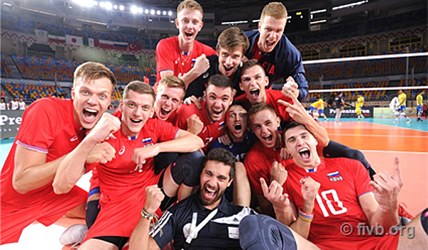 Волейболисты РФ одолели Бразилию на чемпионате мира U23 и за титул сыграют с Аргентиной