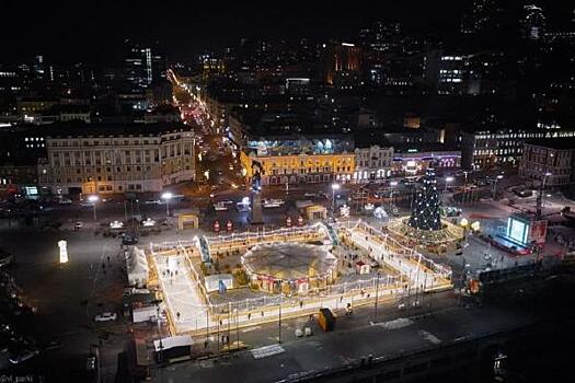 Стало известно, как украсят центральную площадь Владивостока на Новый год