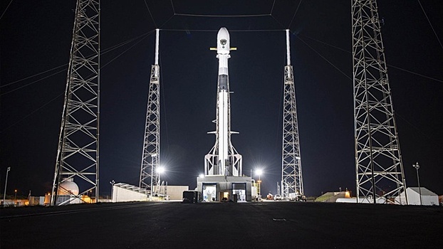 SpaceX стартовала с навигационным спутником для ВВС США