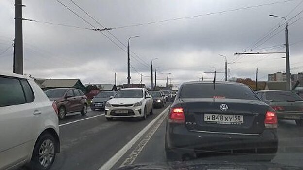 В городской думе обсудили проблему пробок на дорогах города