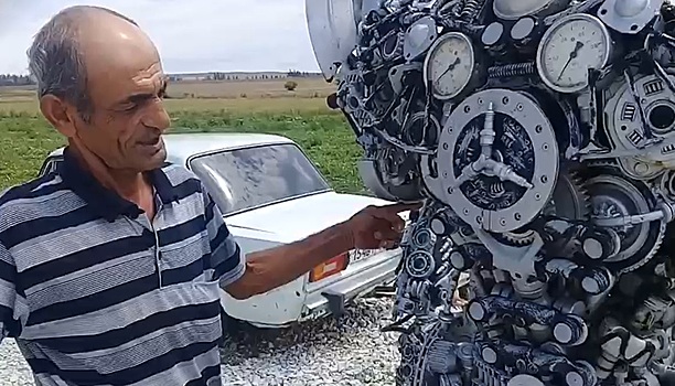 Удивительную фигуру робота-трансформера установили недалеко от Анапы (видео)