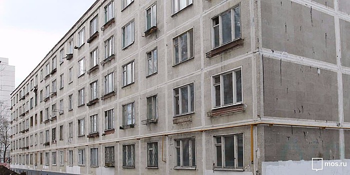 Подъезд дома в 1-ом Стрелецком проезде привели в порядок
