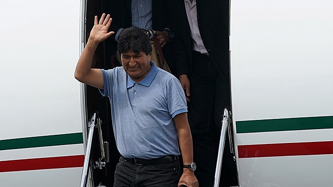 Экс-президент Моралес объяснил свое 7-недельное отсутствие чикунгуньей