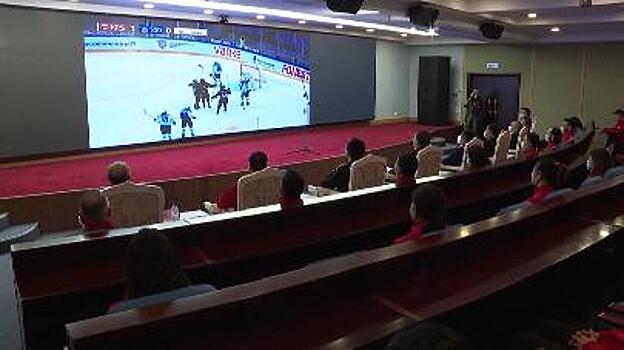 Китайская команда по хоккею завершила тренировки в России