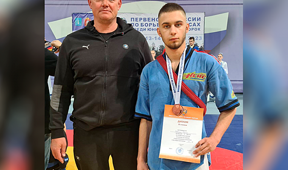 Волгоградец завоевал медаль на первенстве РФ по борьбе на поясах