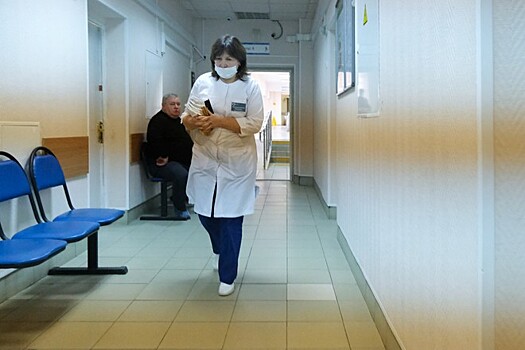 Медсёстры в Санкт-Петербурге начали шить маски сами