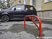 Екатеринбуржцам разрешат закрывать парковки во дворе цепями и тросами