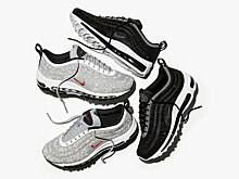 Nike усыпал кроссовки стразами