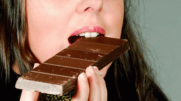 Горький шоколад назвали главным лакомством для вечной молодости