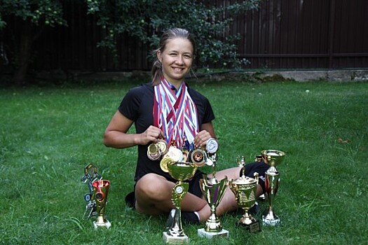 Всегда на высоте. В школе № 1492 учится воздушная гимнастка