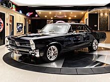 На продажу выставили идеально отреставрированный Pontiac GTO 1965