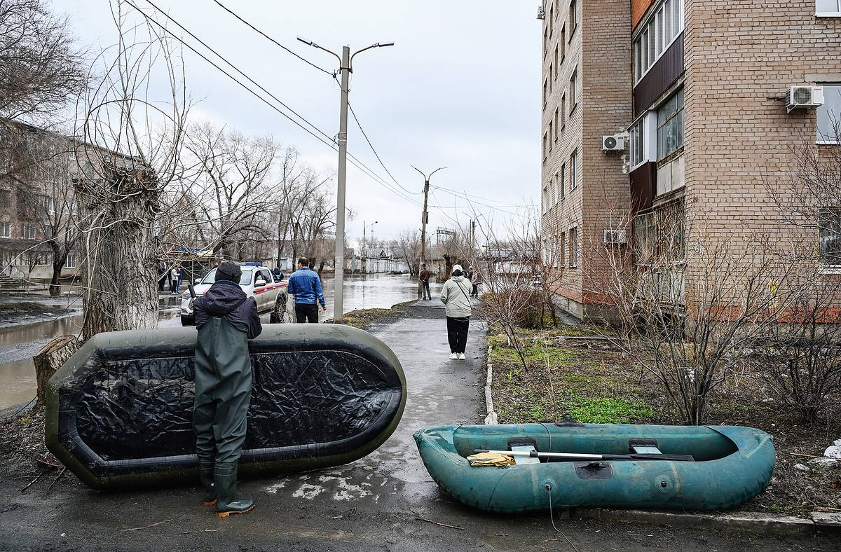 Мэр российского города призвал жителей покинуть дома из-за ожидающегося паводка