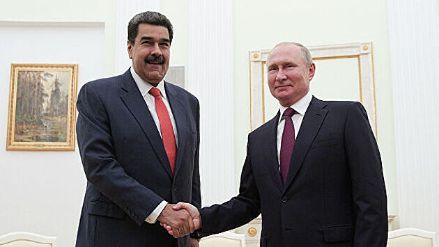 Путин провёл телефонный разговор с Мадуро