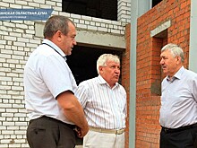 Строительство спорткомплекса в Спас-Клепиках проверил вице-спикер областной думы