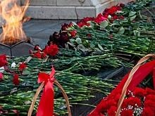 Рязанцы возложили цветы к мемориалу в честь подвига десантников в Аргунском ущелье