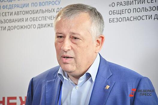 Дрозденко обсудит с депутатами Заксобрания Ленобласти свалки и аварийное жилье