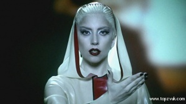 Леди Гага посвятила песню больной подруге