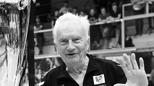 Умер легендарный тренер сборной СССР по гандболу