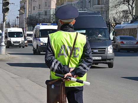 В Наровчатском районе будут судить водителя, угрожавшего инспектору ДПС молотком