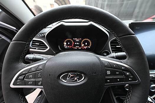 Россиянам назвали марки самых продаваемых трехлетних машин