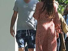 Где Нина? Леонардо Ди Каприо заметили с загадочной брюнеткой