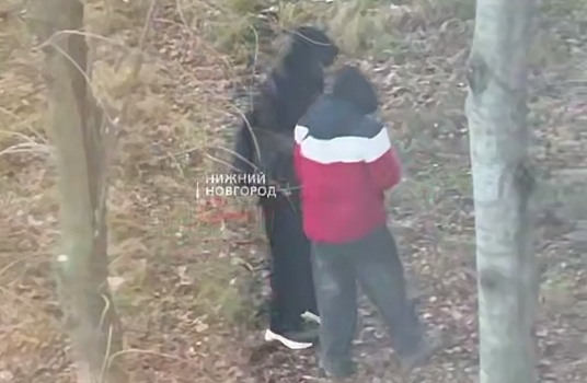 Подростки с петардами пугают жителей Нижнего Новгорода