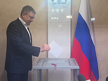Глава ЛНР Леонид Пасечник проголосовал выборах президента России