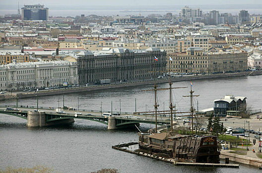 Петербург вернулся к норме о лишении депутатского мандата за прогулы