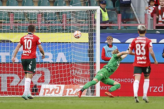 Тарас Бурлак: Батраков фантастически влился. Видно, что «Локомотив» — тренерская команда