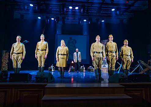 Актёры тверского театра драмы выступили в поддержку российских военнослужащих