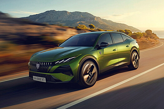 Peugeot представил рестайлинговый кросс-лифтбек 408