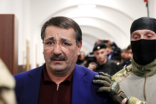 Бывший вице-премьер кабмина Дагестана Исаев проведет 4,5 года в колонии