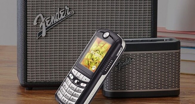 Люди отказывались от смартфонов ради неё. Motorola E398 — лучшая музыкальная мобила всех времён