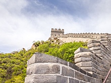 Ценные артефакты времен династии Мин раскопали у Великой Китайской стены