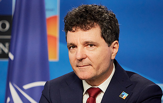 Президент Румынии и генерал НАТО высказались за укрепление восточного фланга альянса