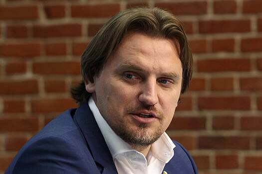 Булыкин и легенды мирового футбола окончили магистерскую программу УЕФА