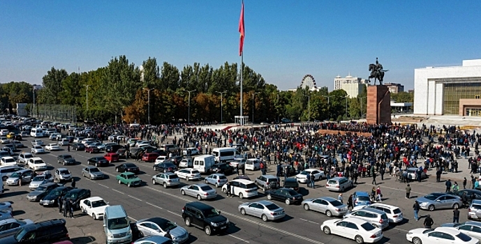 Беспорядки в Киргизии ставят вопрос о вмешательстве Китая