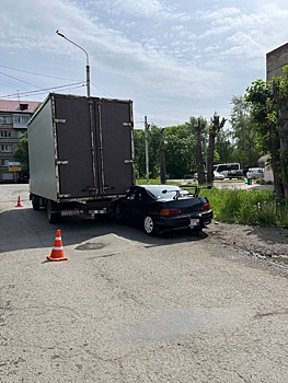 Легковушка задела автобус и въехала в грузовик на улице Московской в Ижевске